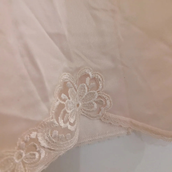 Vintage Pink Half Slip with Lace Trim French Maid Size M - Picture 3 of 6